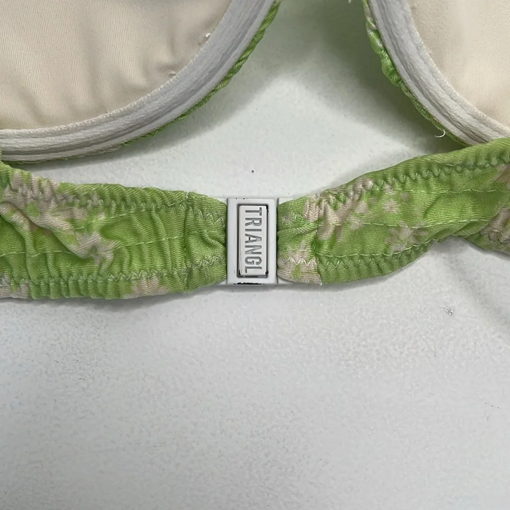 Triangl Saria Spring floral green ruched bikini top size Small ++